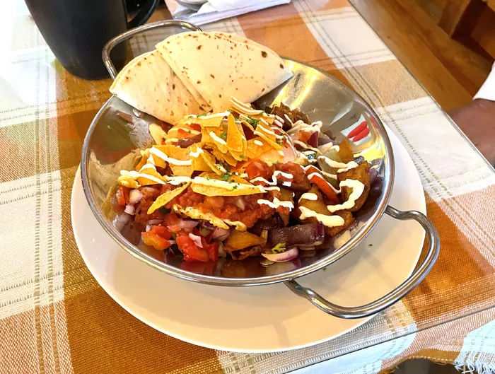 Image 232 of Sugar & Spice