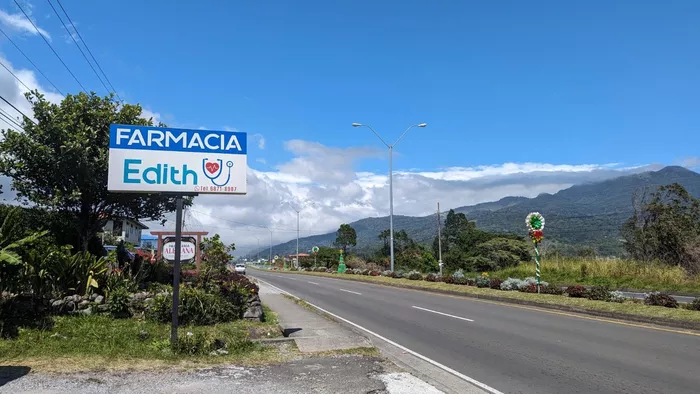 Imagen 332 de Farmacia Edith
