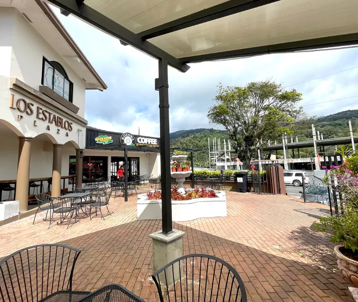 Imagen 455 de Plaza Los Establos