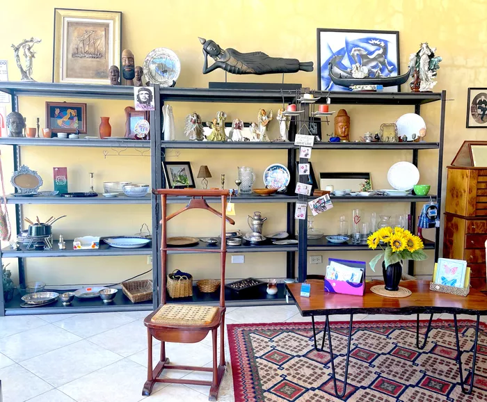 Image 500 of Larry's Place